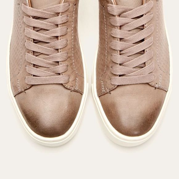FRYE Ivy Low Lace Leather Embossed Sneakers - Picture 10 of 16